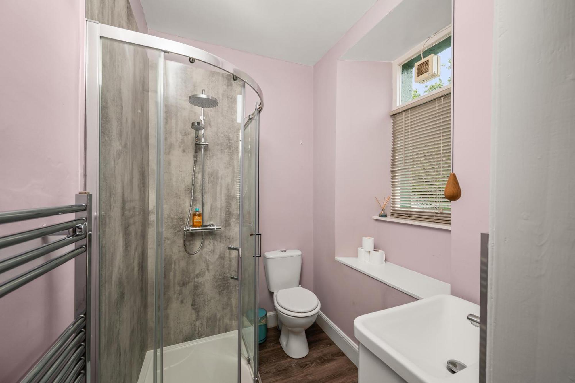 Rosebank House - 12 Guests, 6 Ensuite Bedrooms, Ev Point, Games Rooms, Wood Burner, Pet Friendly! Blairgowrie and Rattray Luaran gambar